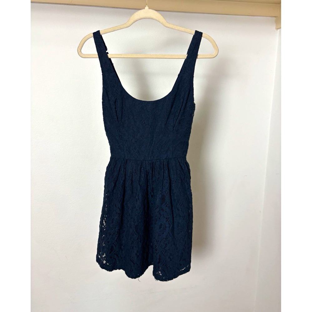 Hollister Black Lace Smocked Sleeveless Scoop Neck Fit & Flare Dress Women’s M
